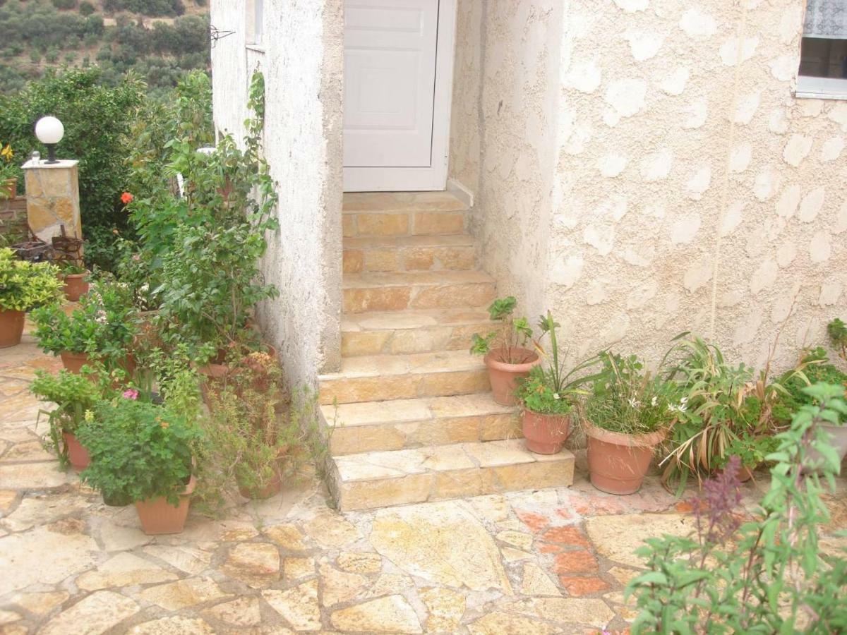 House With Sea View Close To Platanias Vrisai Exterior photo